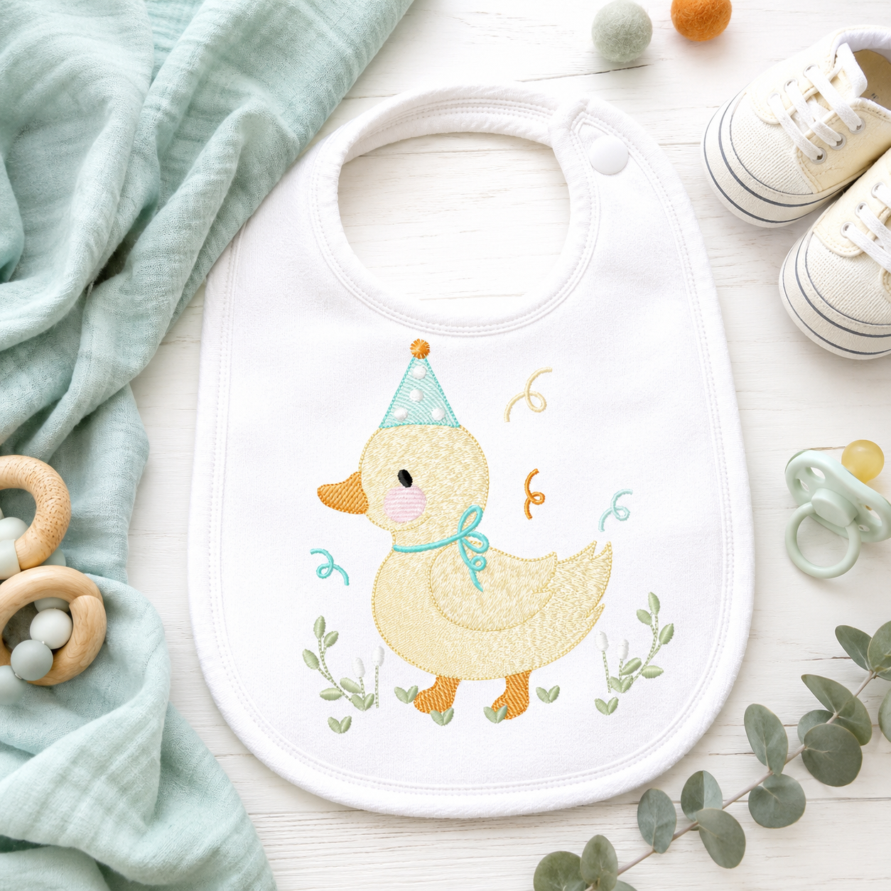 Duck with party cap embroidery design - Lake water animal machine embroidery pattern - Baby boy file - Instant digital download pes