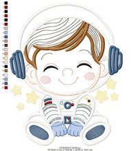 Laden Sie das Bild in den Galerie-Viewer, Astronaut with stars applique embroidery designs - Baby Boy in Space embroidery design machine embroidery pattern - instant download pes jef
