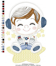 Carica l&#39;immagine nel visualizzatore di Gallery, Astronaut with stars applique embroidery designs - Baby Boy at space embroidery design machine embroidery pattern - Instant download pes jef
