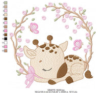 Carica l&#39;immagine nel visualizzatore di Gallery, Giraffe embroidery design - Safari Animal embroidery designs machine embroidery pattern - Giraffe with flower frame embroidery - download
