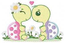 Cargar imagen en el visor de la galería, Turtle couple embroidery design - Animal in love embroidery designs machine embroidery pattern - Turtle applique file - Instant download
